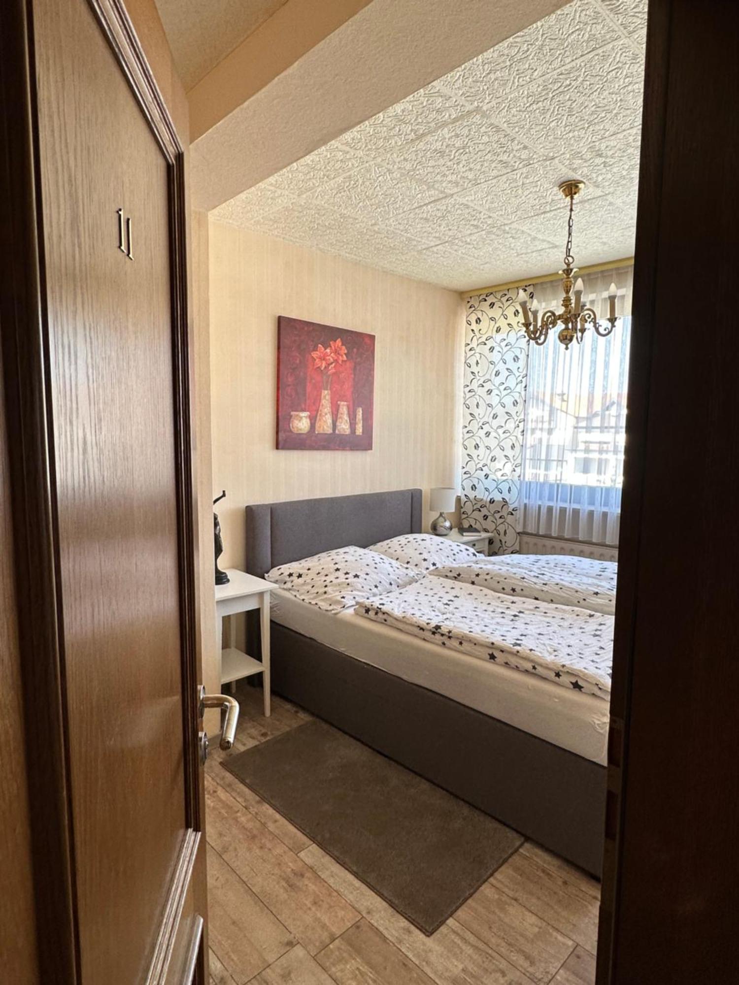 Hotel Gambrinus Діллінген Екстер'єр фото